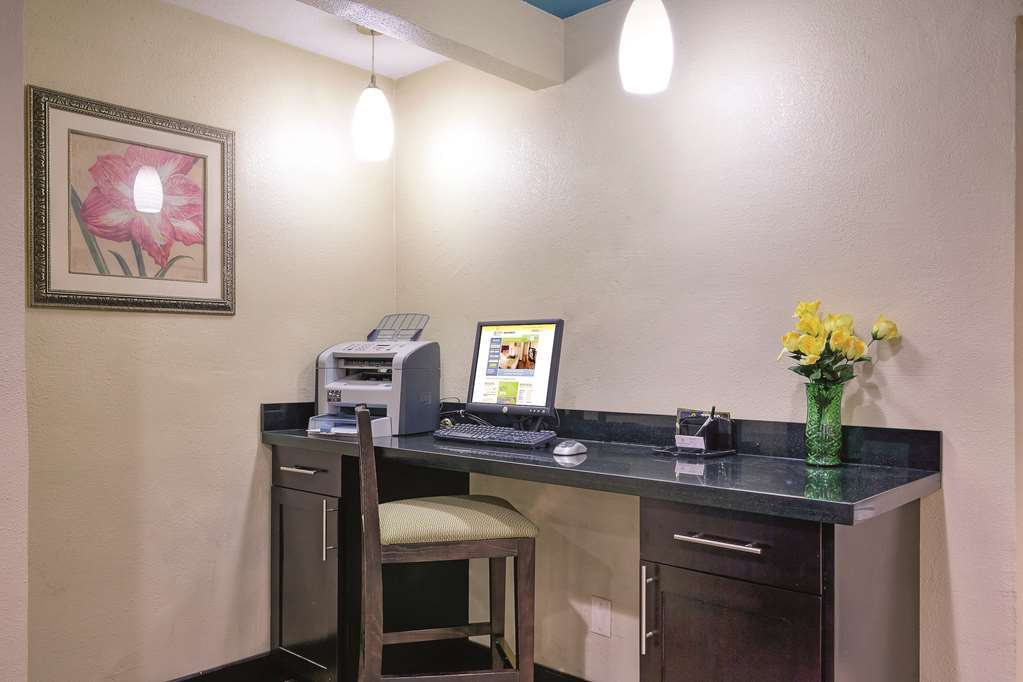 Comfort Inn Dallas Park Central Servizi foto