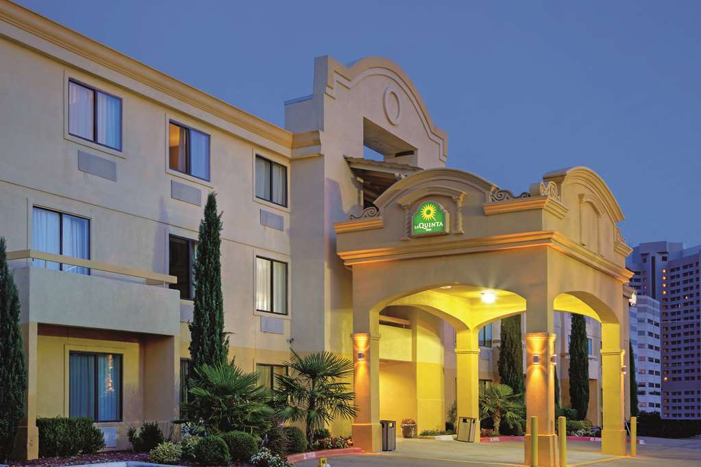 Comfort Inn Dallas Park Central Esterno foto