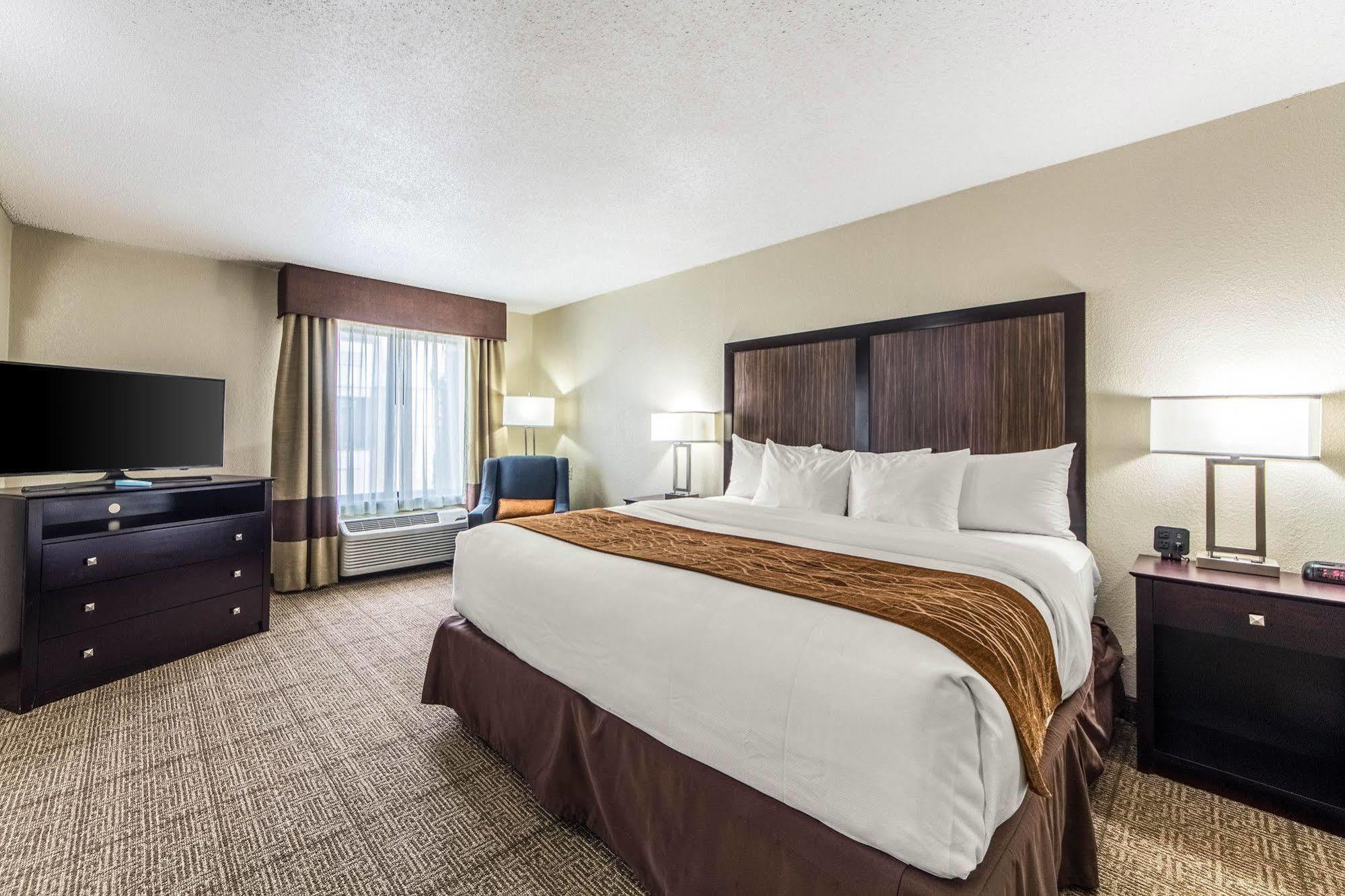 Comfort Inn Dallas Park Central Esterno foto